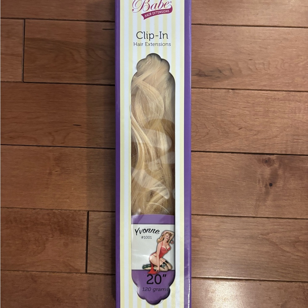 Babe Clip-In Hair Extensions 20" Blonde
